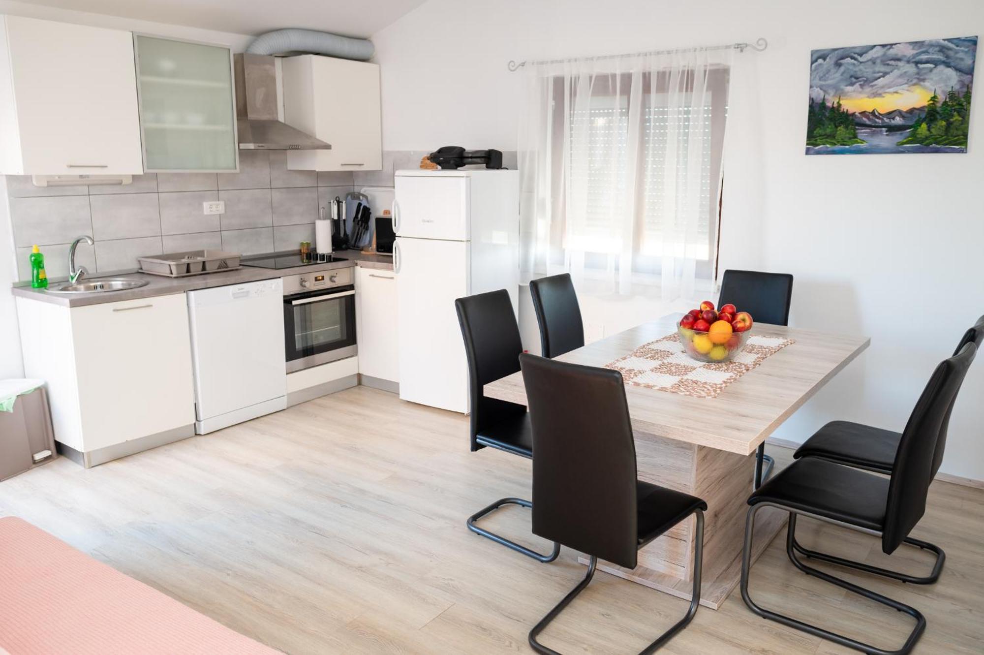 Dalmatian Apartment Bilice